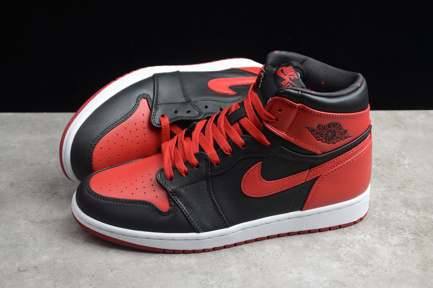 Nike Air Jordan 1