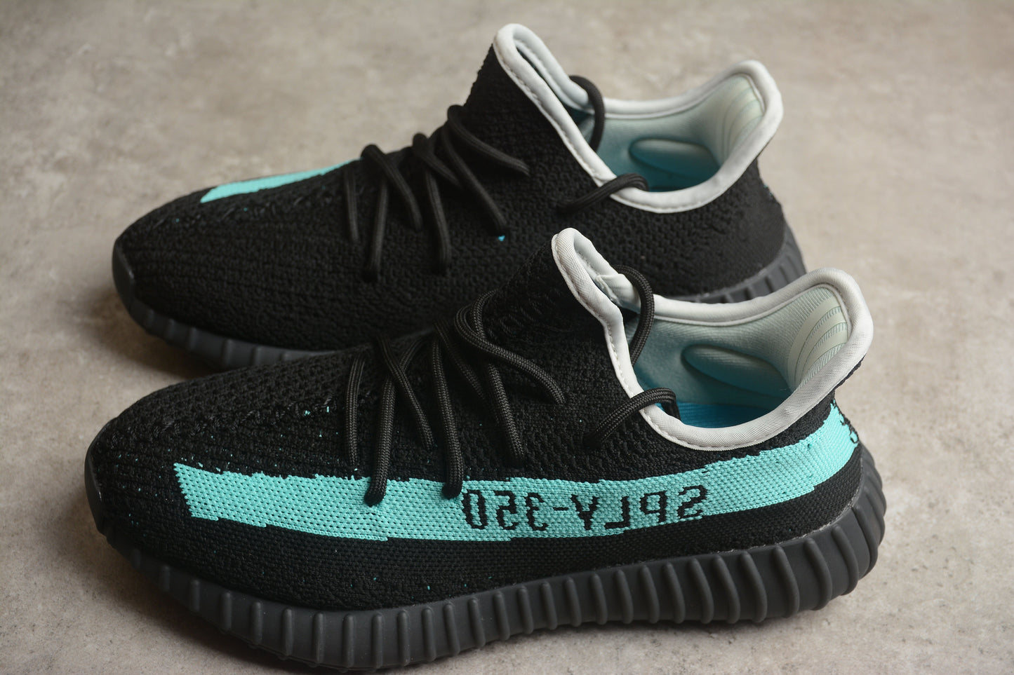 Adidas Yeezy 350