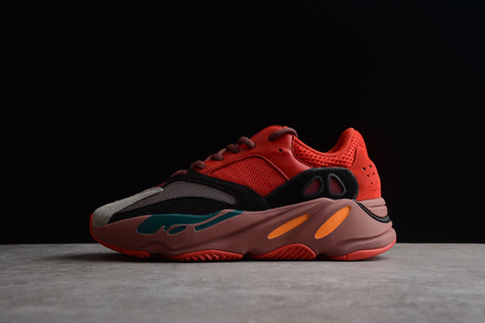 Adidas Yeezy 700
