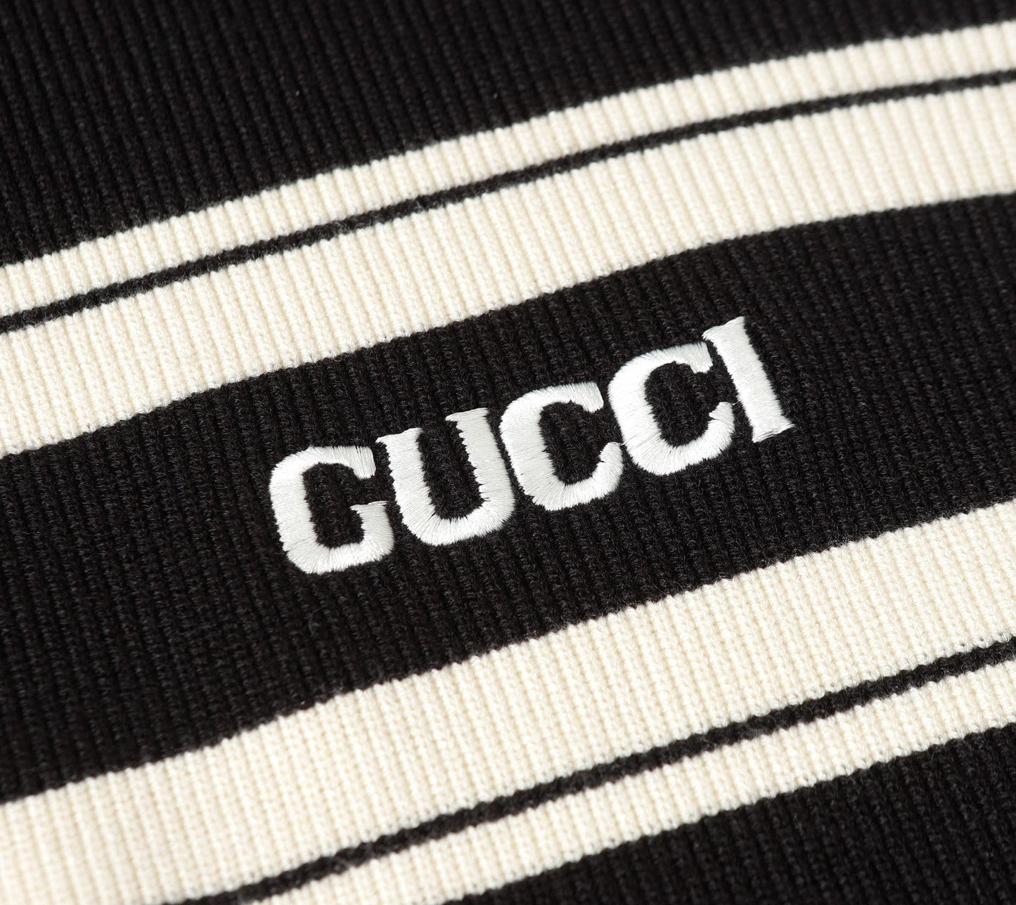 Jersey Gucci con bandas