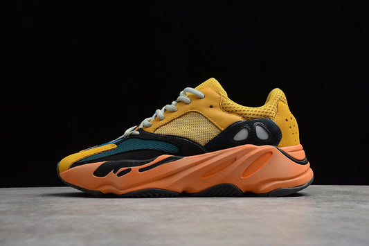 Adidas Yeezy 700
