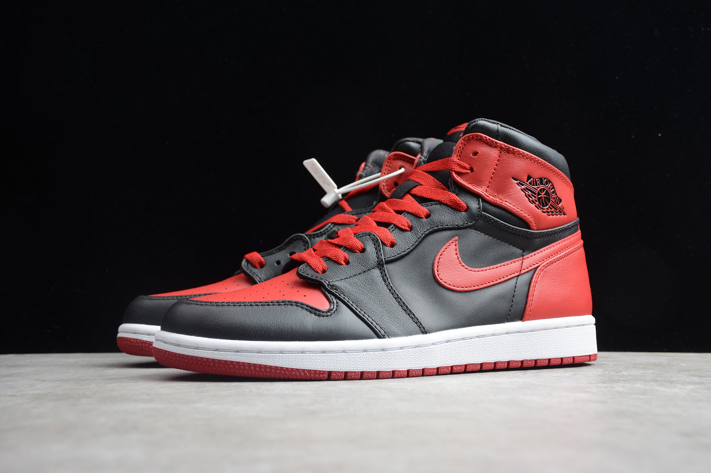 Nike Air Jordan 1