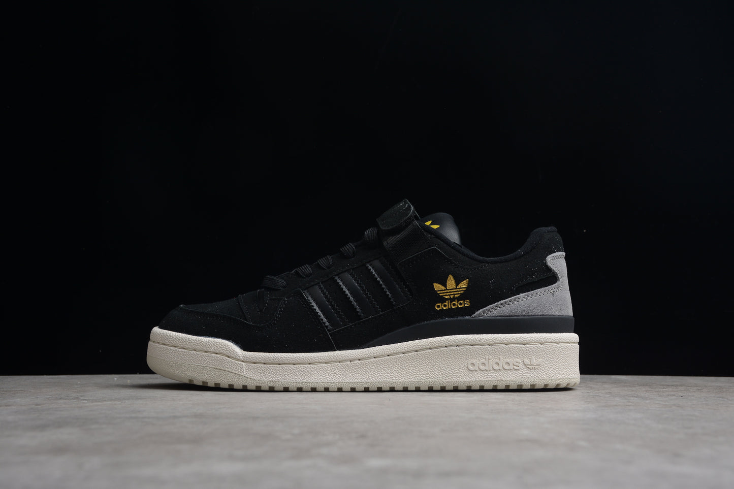 Adidas Forum