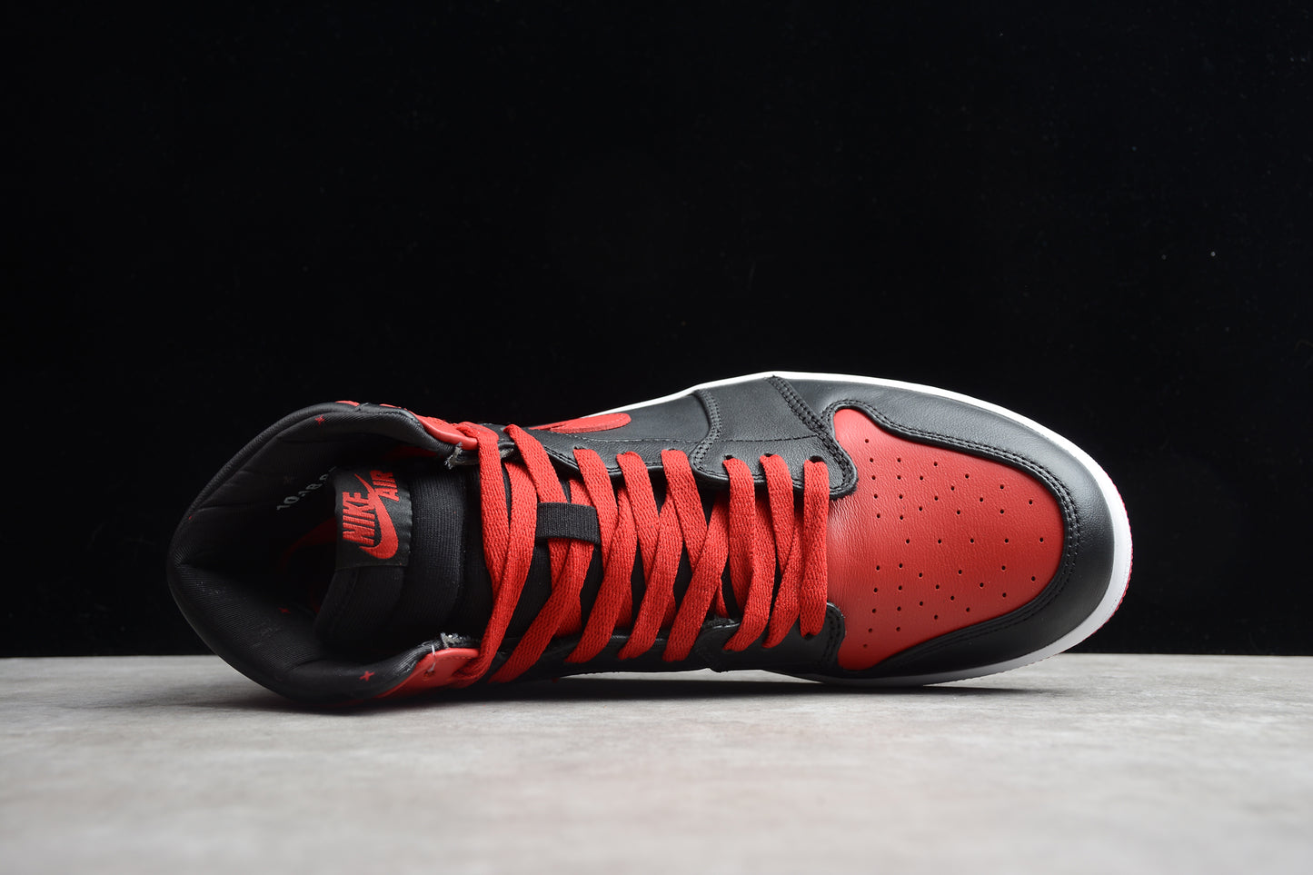 Nike Air Jordan 1
